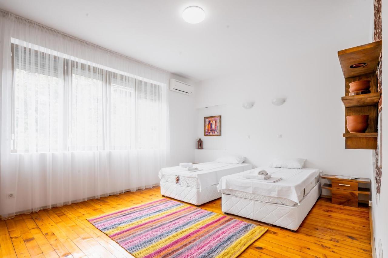 Apartamento Sofia'S Vintage Gem: Spacious 2Bd Flat On Solunska Exterior foto